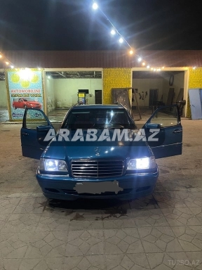 Mercedes C 220, 1998 ci il,  2.2 L,  656750 km