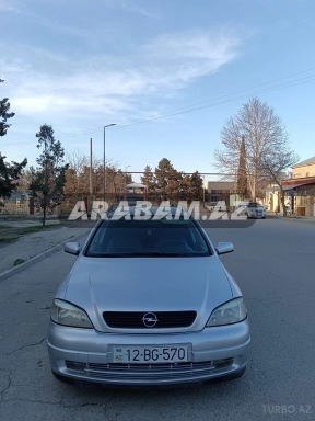 Opel Astra, 1999 cu il,  2.0 L,  378286 km